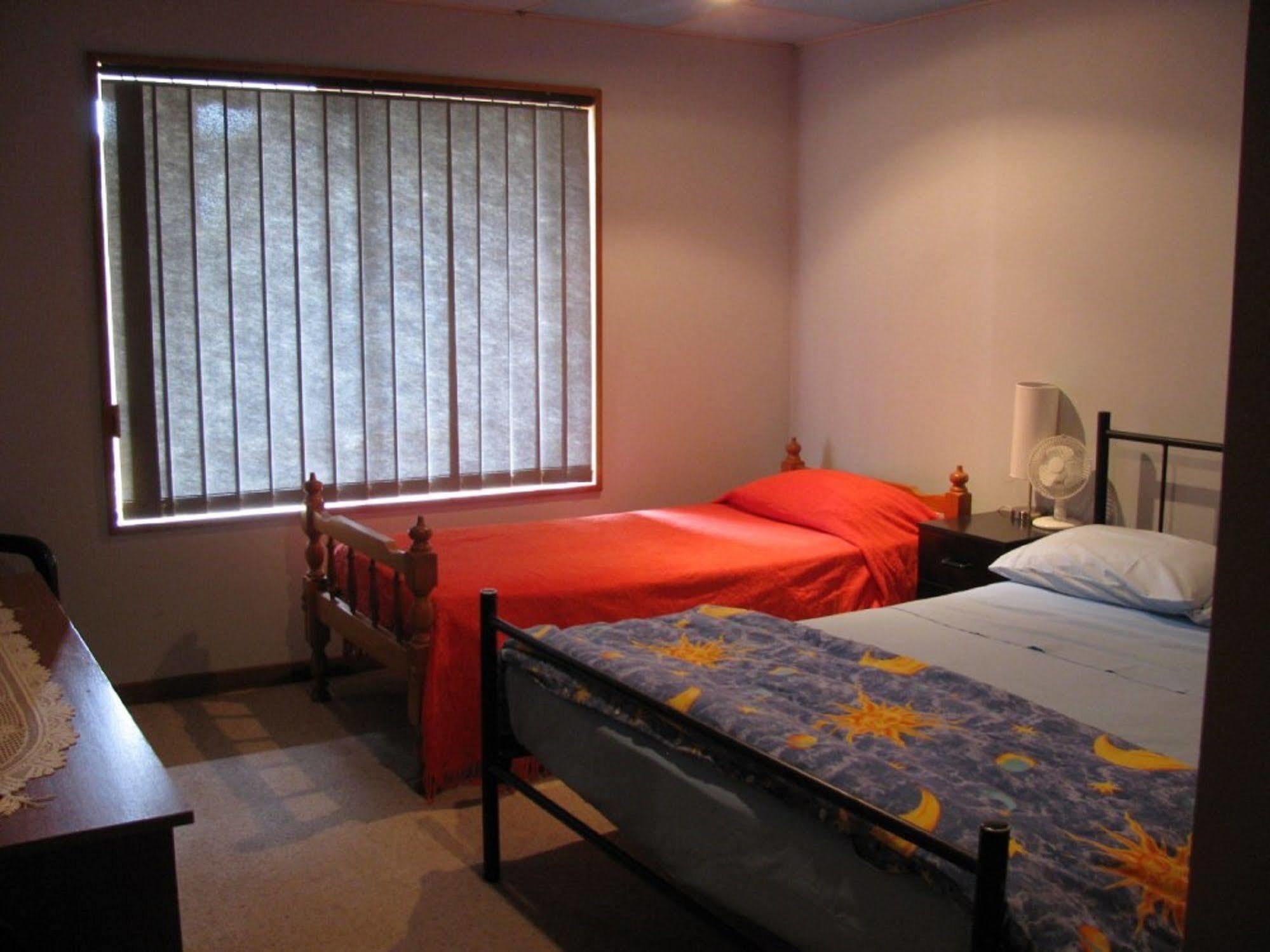 Kathys Place Bed And Breakfast Alice Springs Ngoại thất bức ảnh